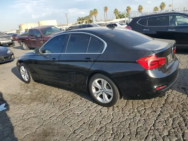 WBA8B9G51JNU97905 2018 BMW 3ER - Image 2