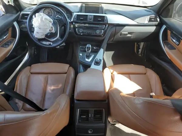 WBA8B9G51JNU98018 2018 BMW 3ER - Image 8