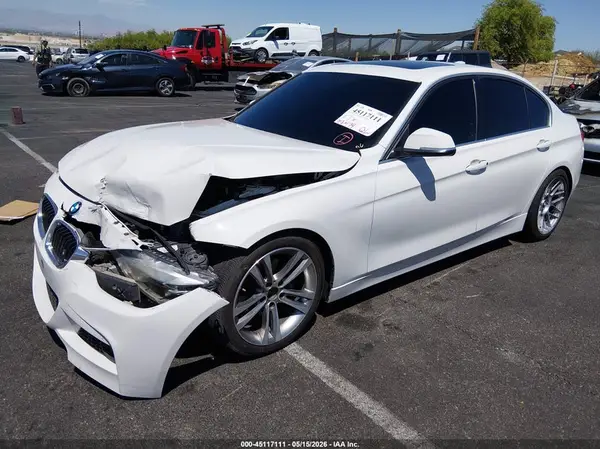 WBA8B9G51JNV00527 2018 BMW 3ER - Image 2