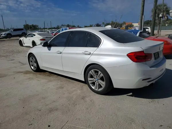 WBA8B9G52HNU09616 2017 BMW 3ER - Image 2