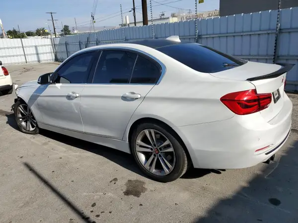 WBA8B9G52HNU09809 2017 BMW 3ER - Image 2