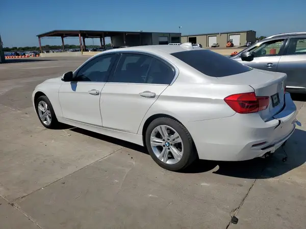 WBA8B9G52HNU51140 2017 BMW 3ER - Image 2