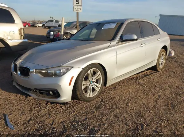 WBA8B9G52HNU51686 2017 BMW 3ER - Image 2