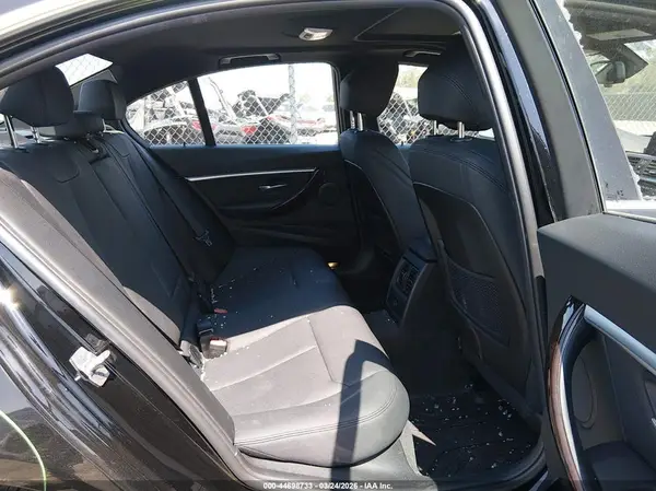 WBA8B9G52JNT89860 2018 BMW 3ER - Image 8