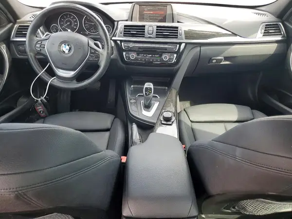 WBA8B9G52JNU97685 2018 BMW 3ER - Image 8