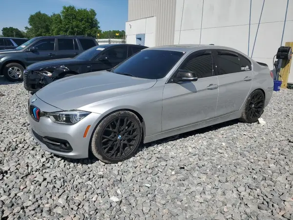 WBA8B9G52JNU98898 2018 BMW 3ER - Image 1