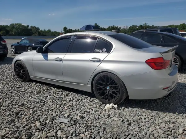 WBA8B9G52JNU98898 2018 BMW 3ER - Image 2