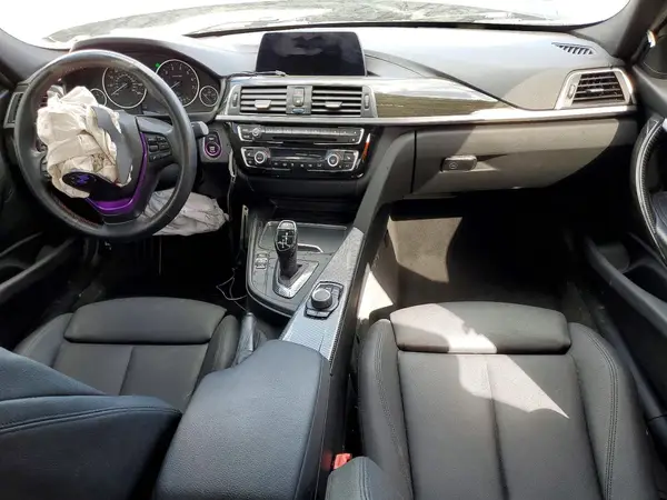 WBA8B9G52JNV00035 2018 BMW 3ER - Image 8