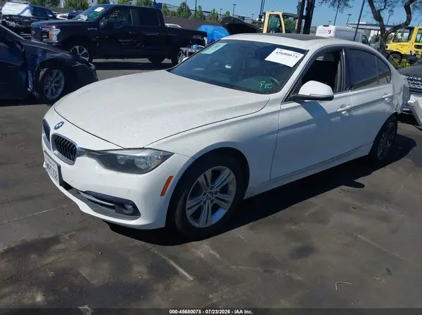 WBA8B9G53HNU49624 2017 BMW 3ER - Image 2