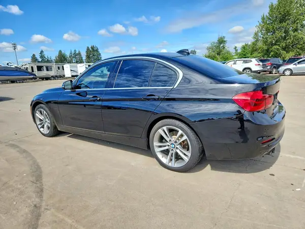 WBA8B9G53HNU50885 2017 BMW 3ER - Image 2