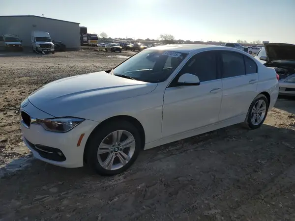 WBA8B9G53JNU58328 2018 BMW 3ER - Image 1