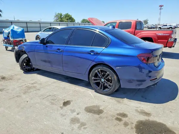 WBA8B9G53JNU58359 2018 BMW 3ER - Image 2