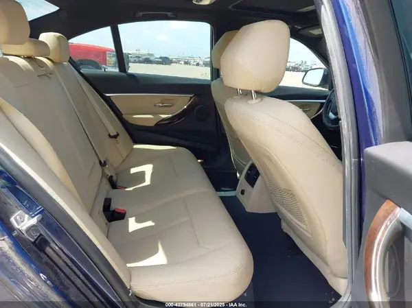 WBA8B9G53JNU95797 2018 BMW 3ER - Image 8