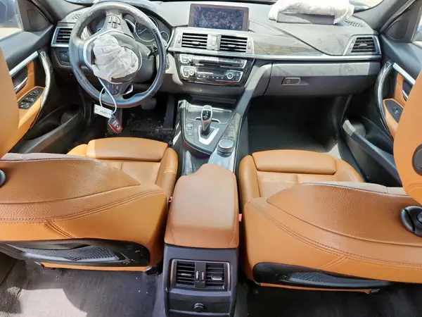 WBA8B9G53JNU97002 2018 BMW 3ER - Image 8