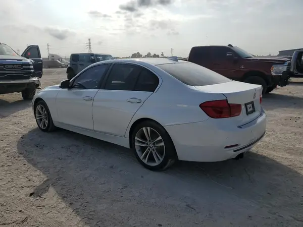 WBA8B9G53JNU97498 2018 BMW 3ER - Image 2