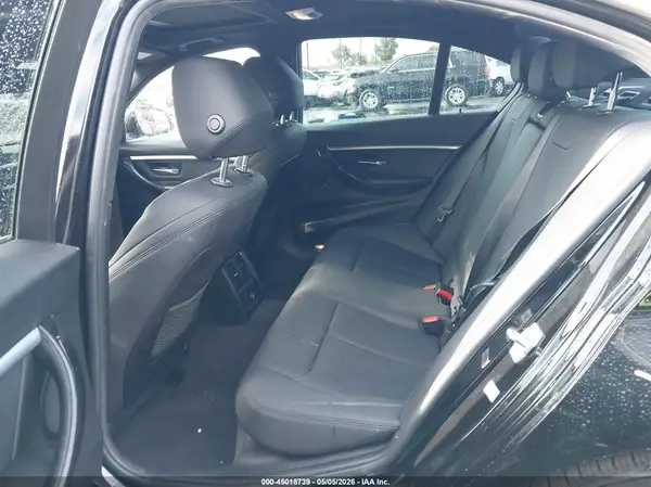 WBA8B9G53JNU99011 2018 BMW 3ER - Image 8