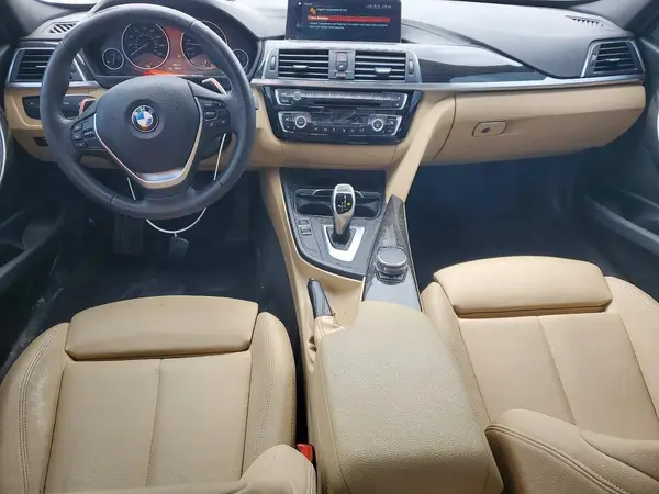WBA8B9G53JNV00349 2018 BMW 3ER - Image 8
