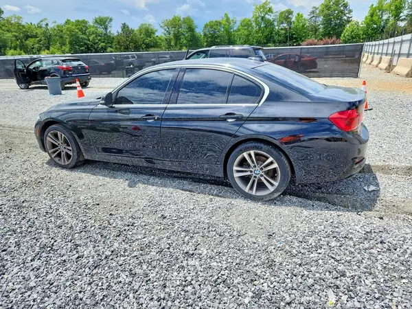 WBA8B9G54HNU50975 2017 BMW 3ER - Image 2