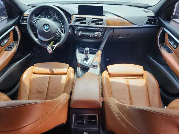 WBA8B9G54HNU50975 2017 BMW 3ER - Image 8