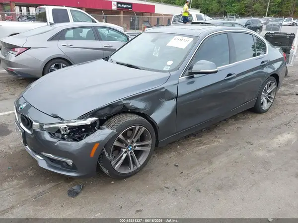 WBA8B9G54HNU51656 2017 BMW 3ER - Image 2