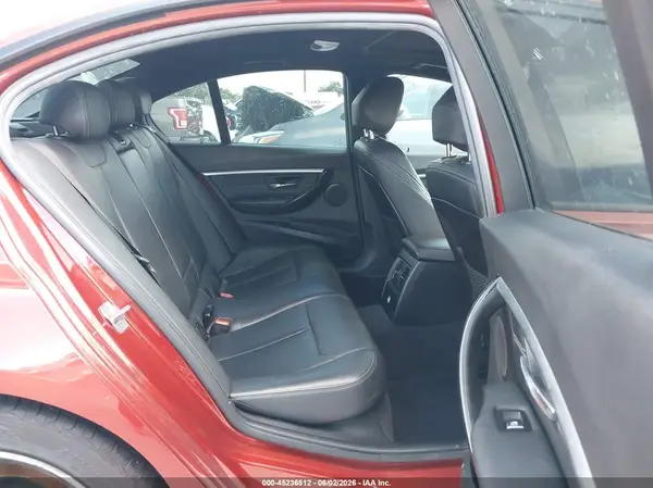 WBA8B9G54JNU58130 2018 BMW 3ER - Image 8