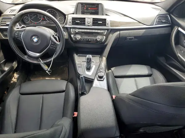 WBA8B9G54JNU96666 2018 BMW 3ER - Image 8