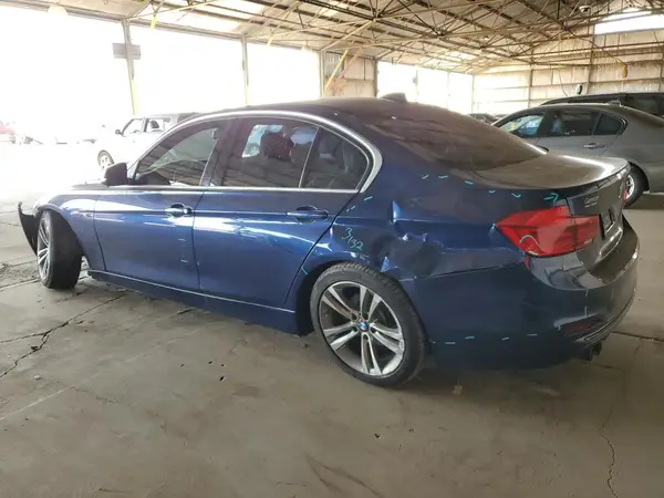 WBA8B9G54JNU96974 2018 BMW 3ER - Image 2