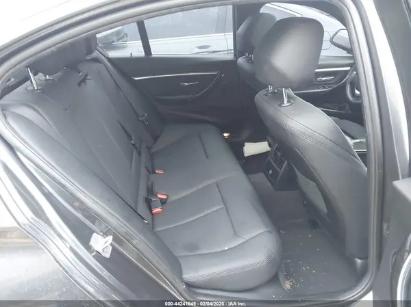 WBA8B9G54JNU98126 2018 BMW 3ER - Image 8
