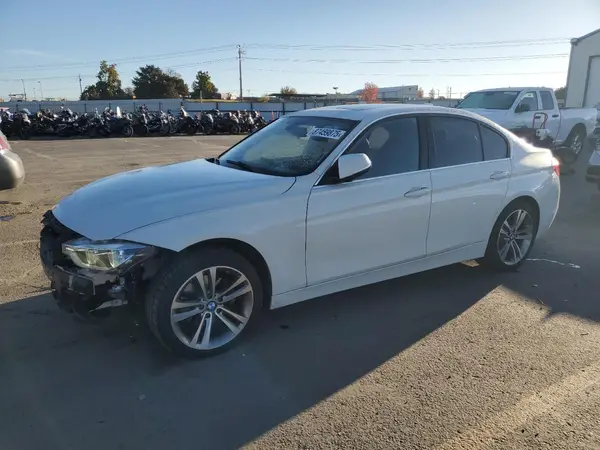 WBA8B9G54JNU98711 2018 BMW 3ER - Image 1