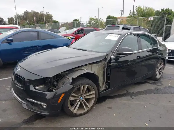 WBA8B9G54JNU98983 2018 BMW 3ER - Image 2