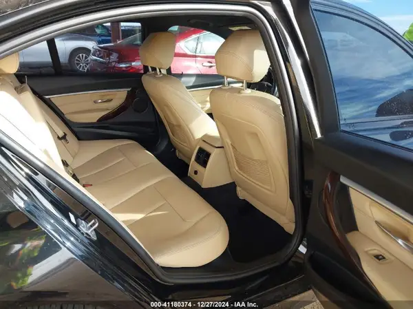 WBA8B9G54JNU99308 2018 BMW 3ER - Image 8