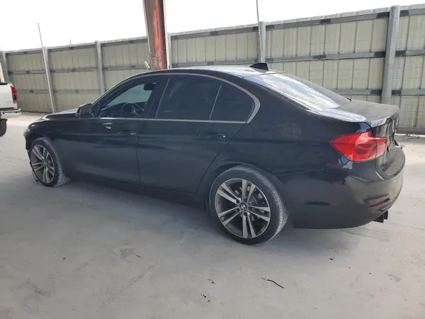 WBA8B9G54JNU99728 2018 BMW 3ER - Image 2