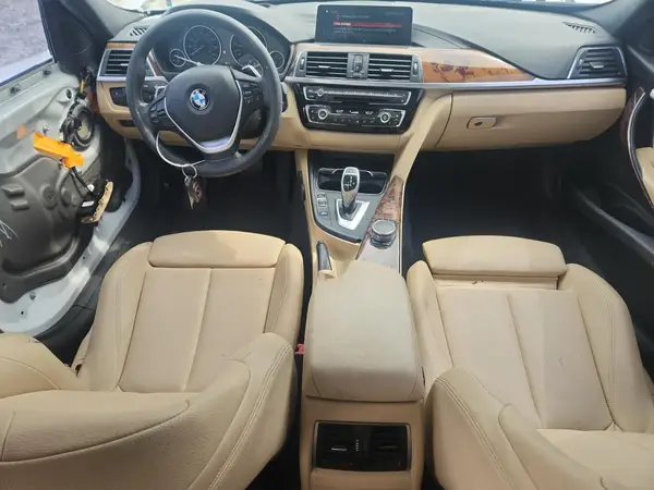 WBA8B9G54JNV00263 2018 BMW 3ER - Image 8