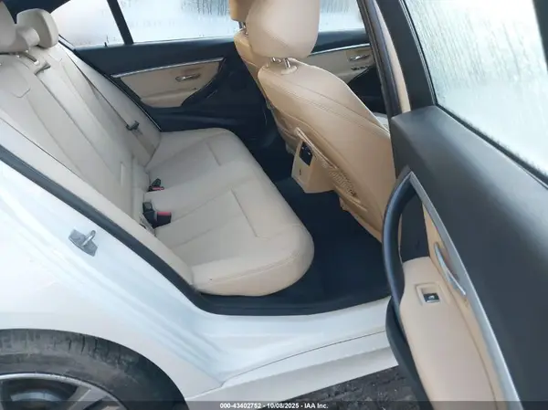 WBA8B9G55HNU48524 2017 BMW 3ER - Image 8