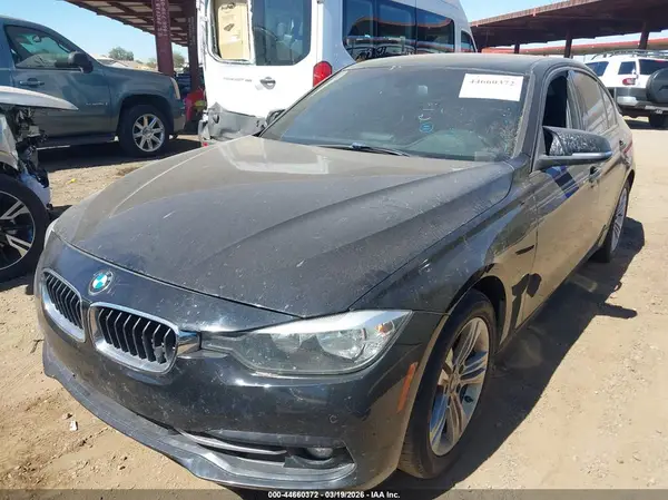 WBA8B9G55HNU48586 2017 BMW 3ER - Image 2