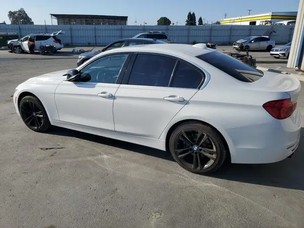 WBA8B9G55HNU50239 2017 BMW 3ER - Image 2