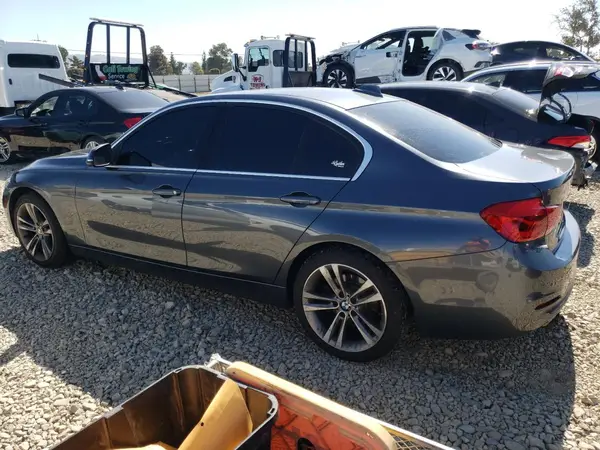 WBA8B9G55HNU51326 2017 BMW 3ER - Image 2