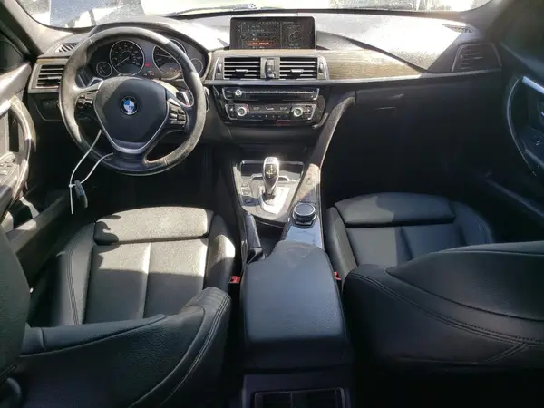 WBA8B9G55HNU51326 2017 BMW 3ER - Image 8