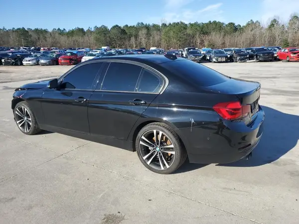 WBA8B9G55JNU58265 2018 BMW 3ER - Image 2