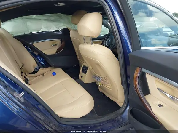 WBA8B9G55JNU96174 2018 BMW 3ER - Image 8