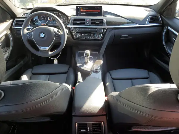 WBA8B9G55JNU97955 2018 BMW 3ER - Image 8