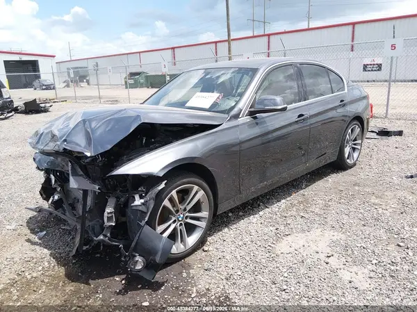 WBA8B9G55JNU99737 2018 BMW 3ER - Image 2