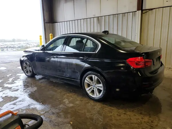 WBA8B9G55JNV11479 2018 BMW 3ER - Image 2
