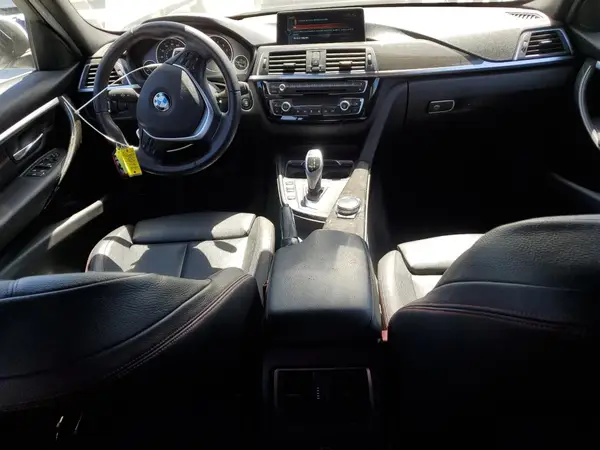 WBA8B9G56HNU49956 2017 BMW 3ER - Image 8
