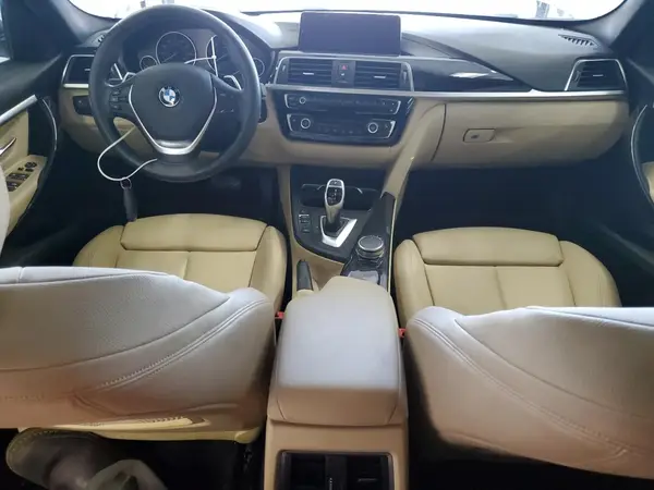 WBA8B9G56JNU57495 2018 BMW 3ER - Image 8