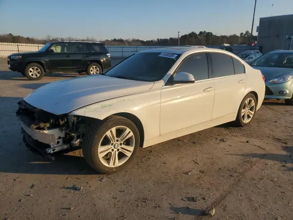 WBA8B9G56JNU97771 2018 BMW 3ER - Image 1