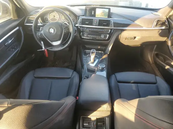 WBA8B9G56JNU97771 2018 BMW 3ER - Image 8