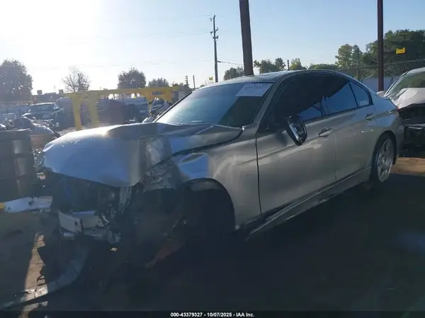 WBA8B9G56JNU99522 2018 BMW 3ER - Image 2