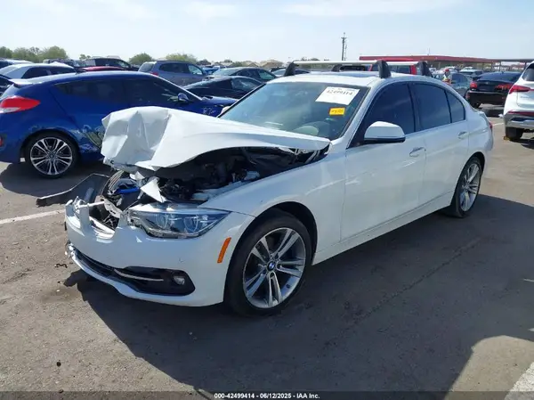 WBA8B9G57HNU09370 2017 BMW 3ER - Image 2