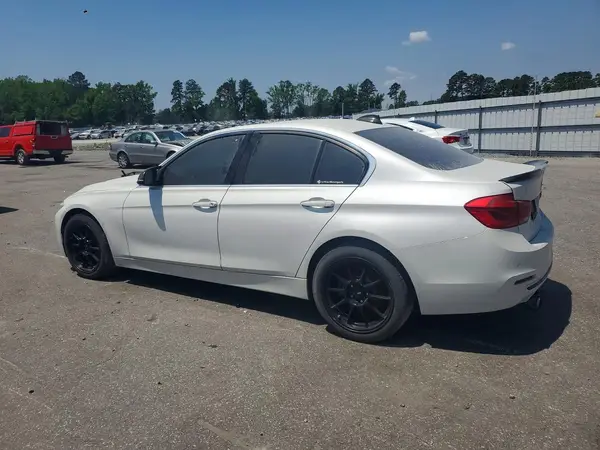 WBA8B9G57HNU48430 2017 BMW 3ER - Image 2